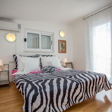 Apartments Lux Макарська Екстер'єр фото